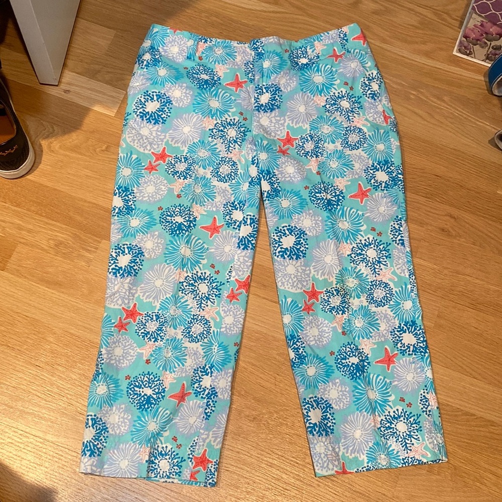 Lilly Pulitzer Size 8 capris